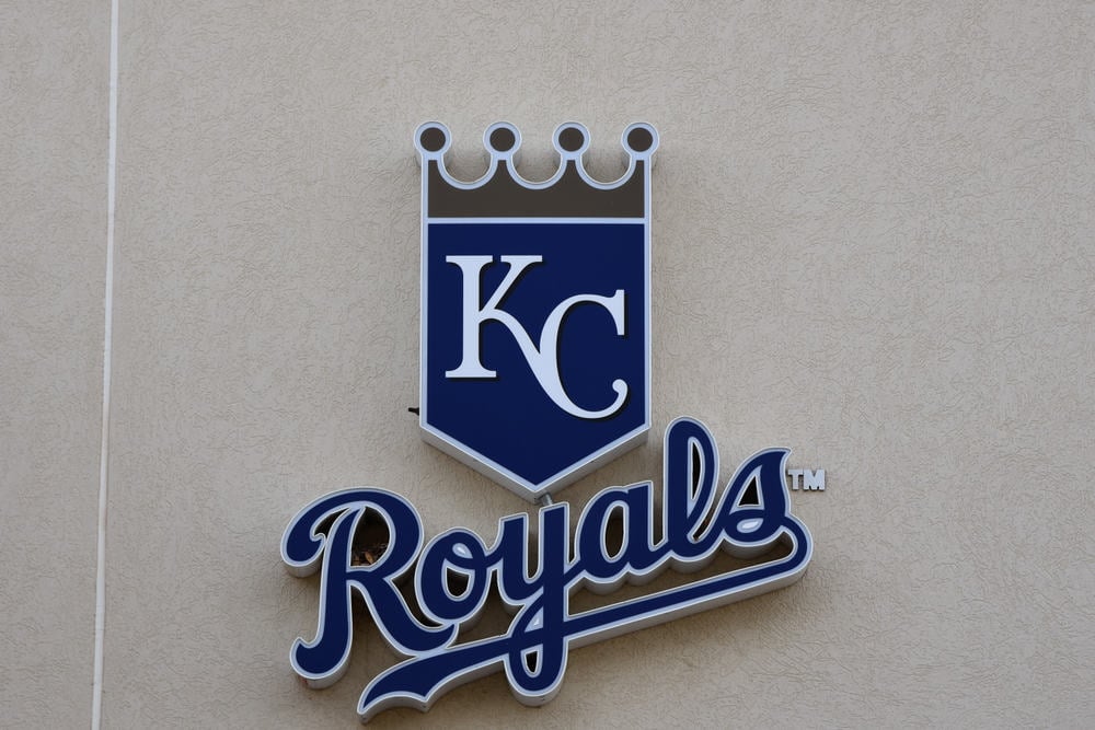 Analyst Rips Royals For ‘Irresponsible Move’